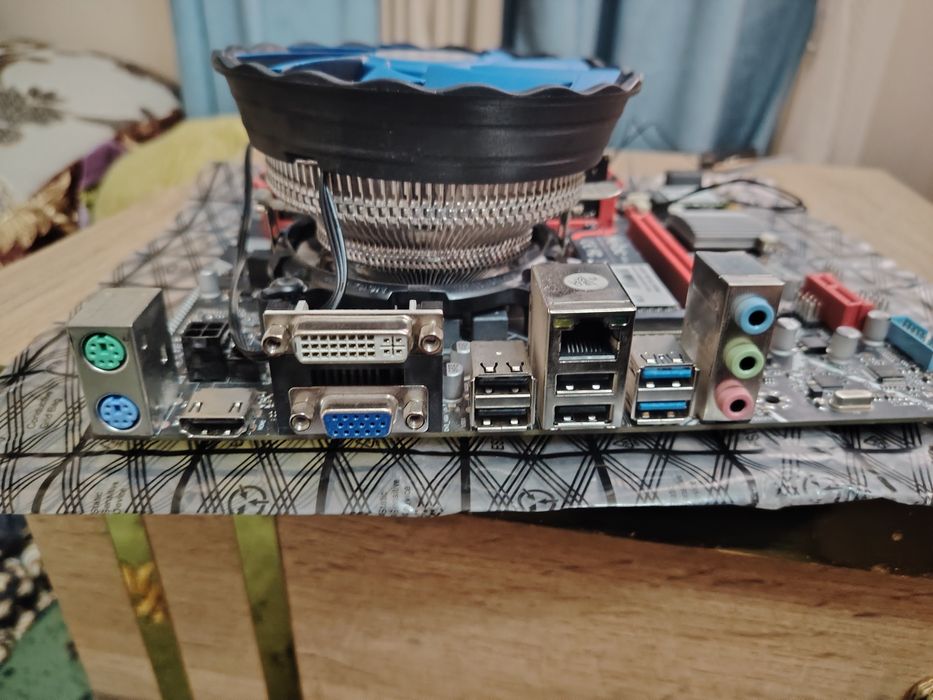 I7 3770 ddr3 16g +wifi bt kuller bashinniy