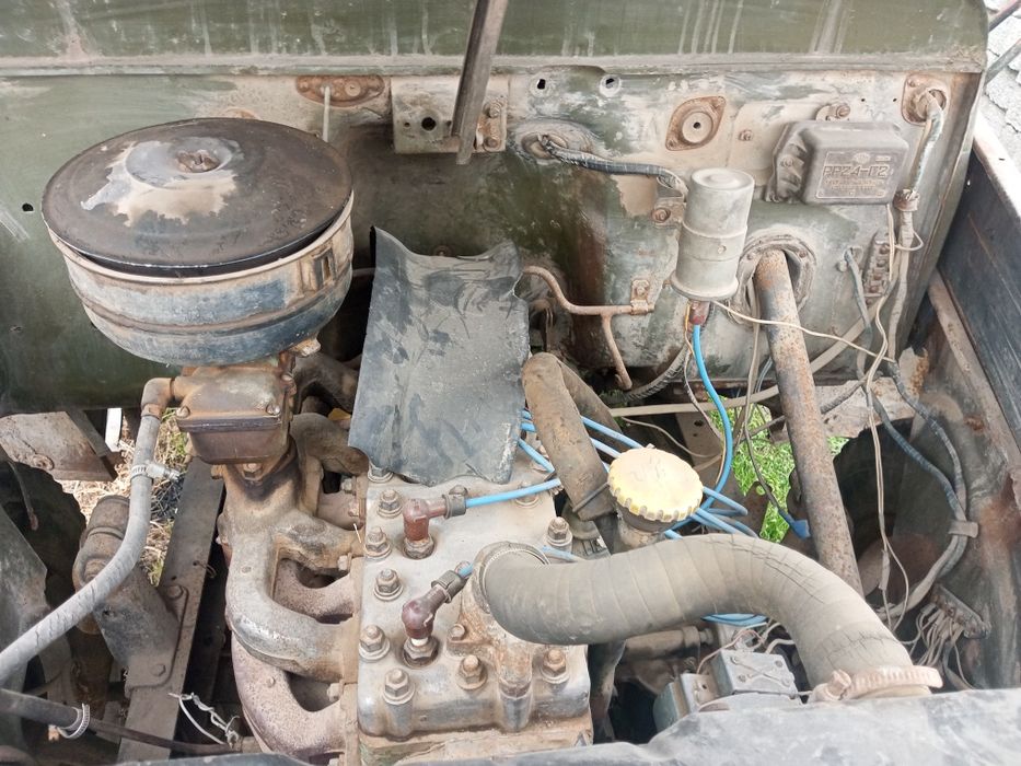 Продаю машина на ходу в харошом состояние движок гоз 51