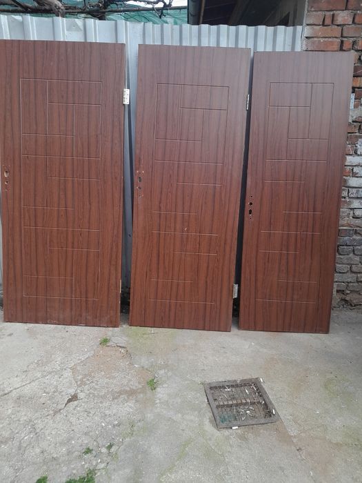 3 врати 85 75 65   на195 см   каси и бюро