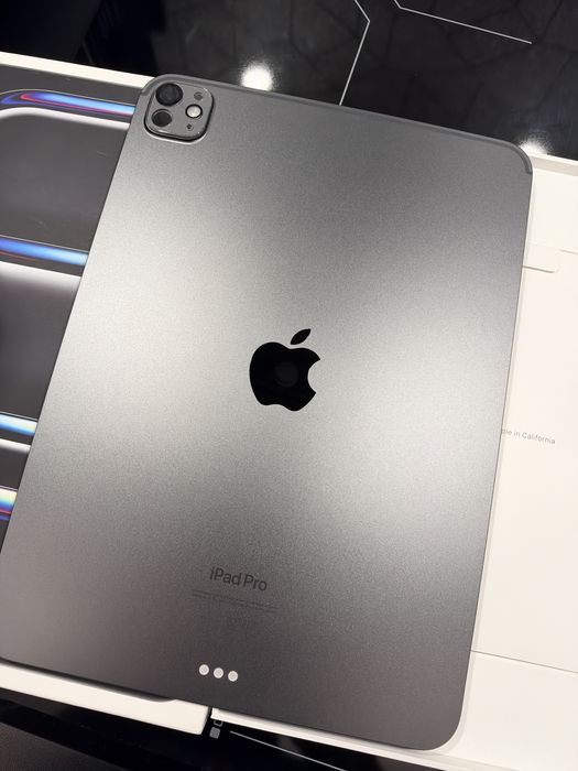 Комплект - Ipad Pro 11' 256GB Wifi M4