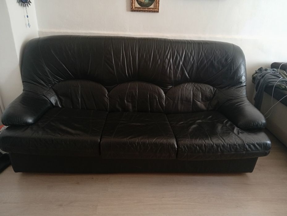 Canapea din piele