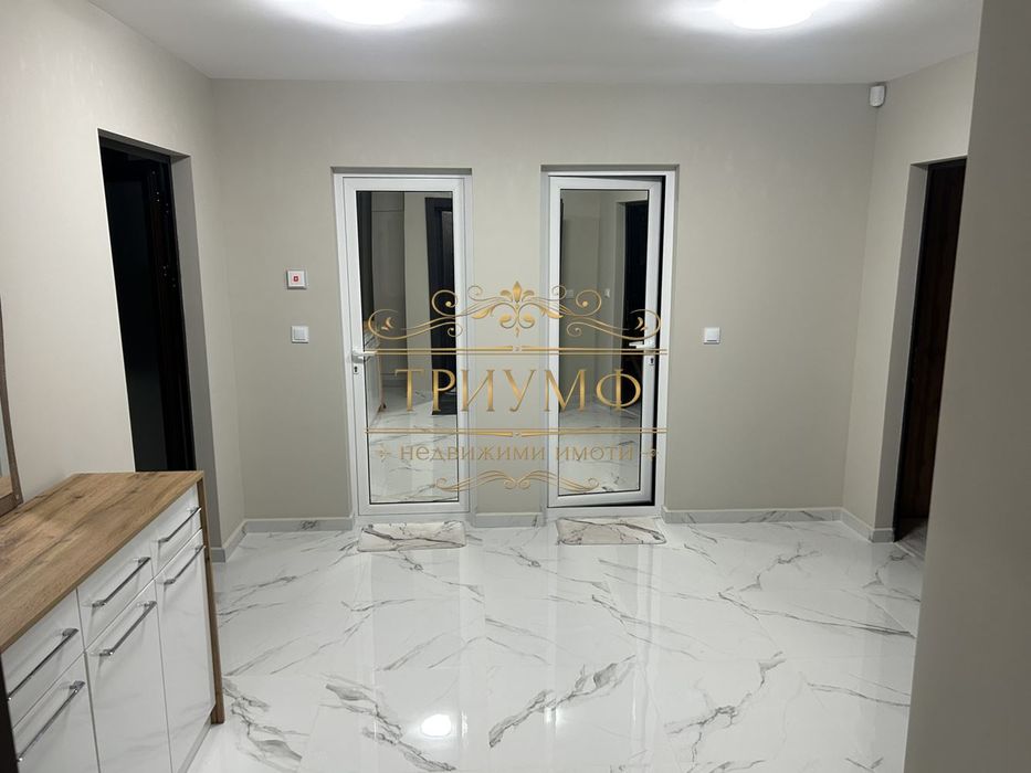 Продава се Къща в Варна, Галата - 130 кв.м за 1924 €/кв.м - Снимка #10