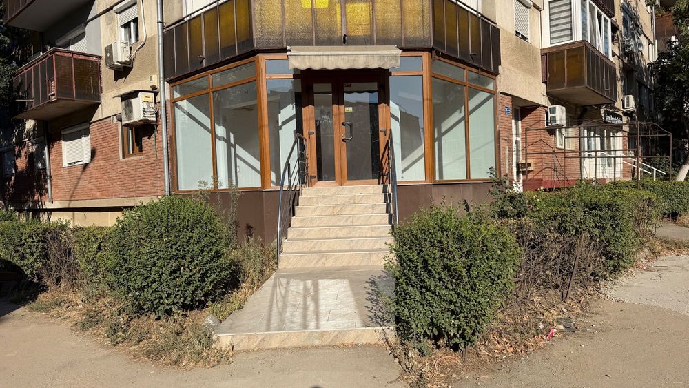 Spatiu comercial de inchiriat Rogerius