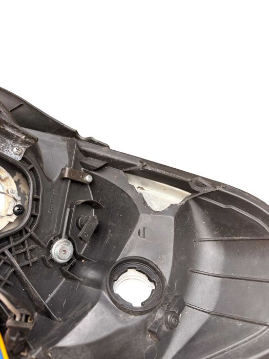 Far Stânga Hyundai Accent 2006–2010 – Far Față Stânga – Original / OEM
