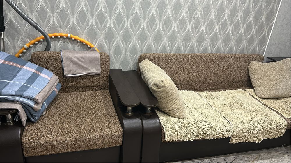 Продам отличный угловой диван