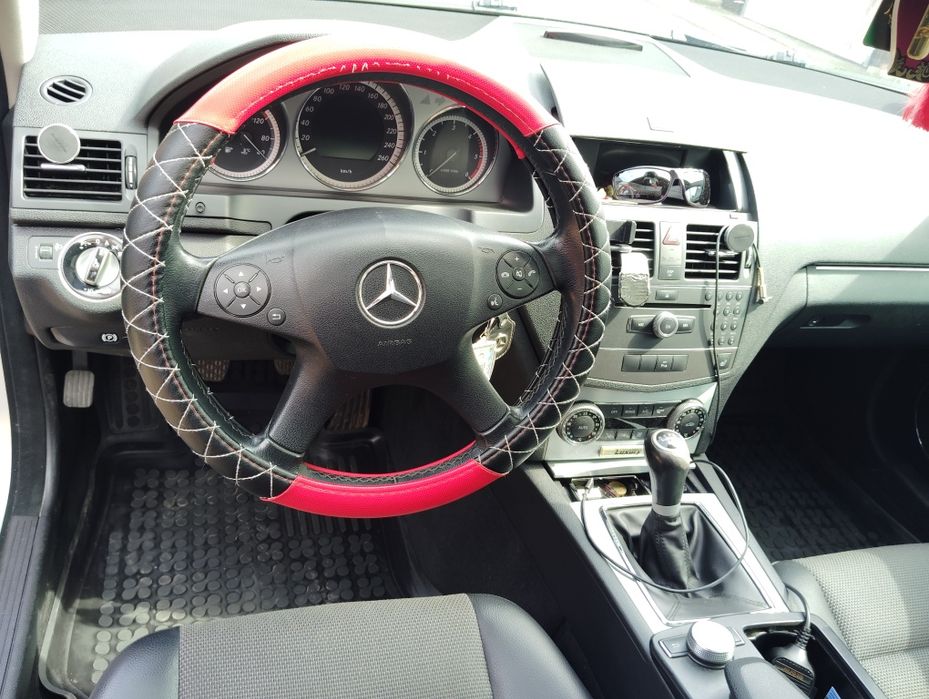 Mercedes Benz C220