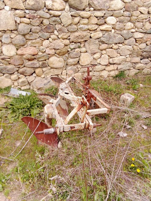 Трактор със инвентар