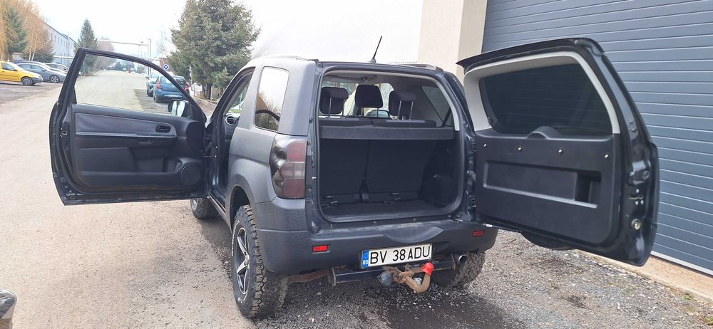 Suzuki Grand Vitara schimb Mazda mx30 sau bateriii fotovoltaice