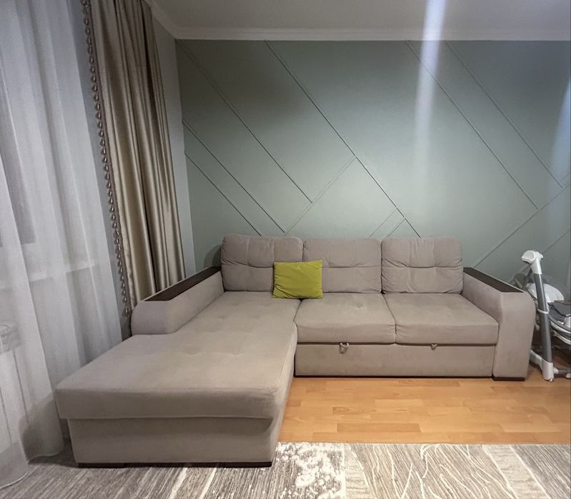Продам диван угловой