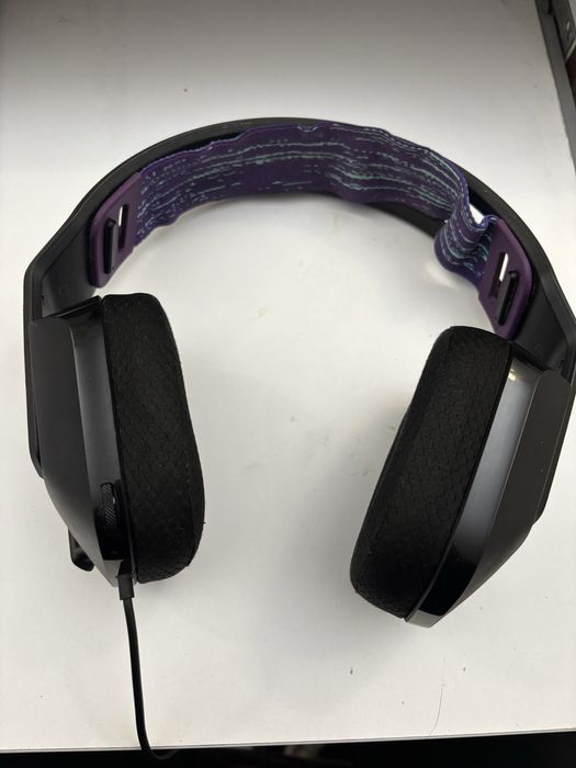 Слушалки Logitech G335 и G332