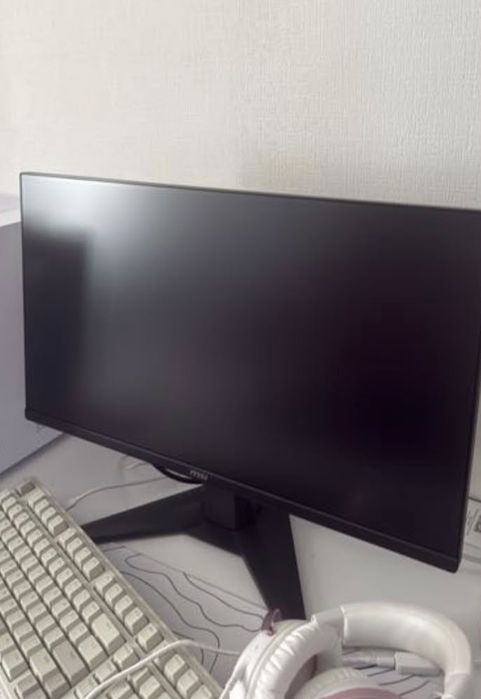 Продам монитор срочно