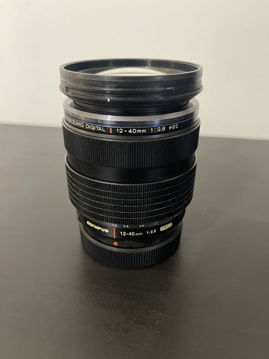 Obiectiv Olympus 12-40 f2.8