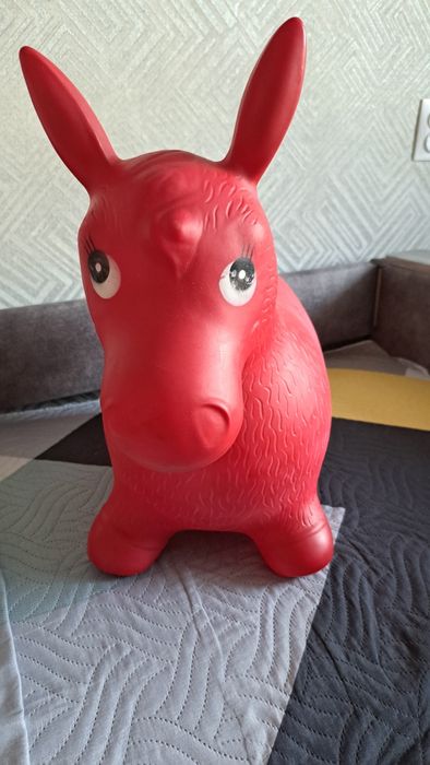 Продам прыгуна детский