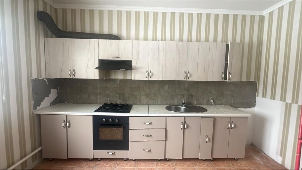 Кухонный гарнитур