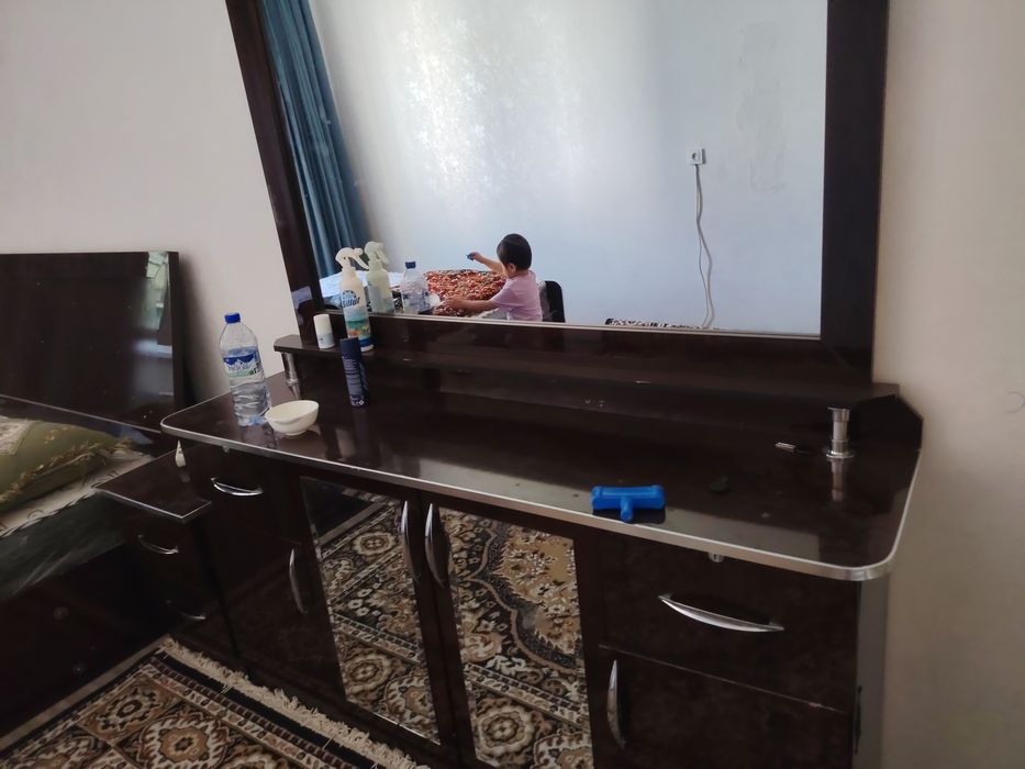 Spalni garnitur nabor sotiladi, shkafsiz