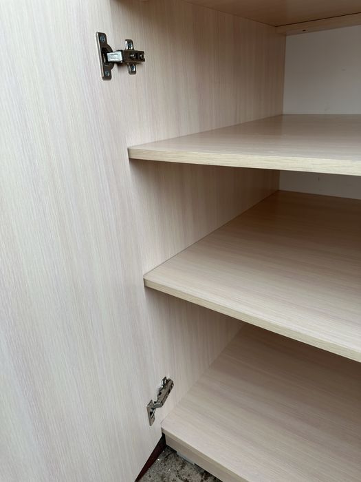 Шкаф комод бежевого цвета