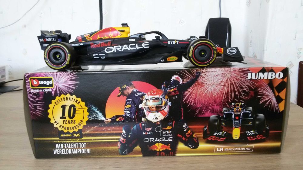 Модел на Red Bull Racing RB19 на Макс Верстапен - Сезон 2023