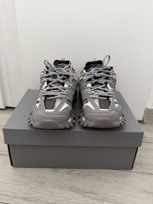 Balenciaga Track