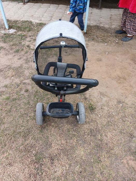 Детский велосипед трёх колесный