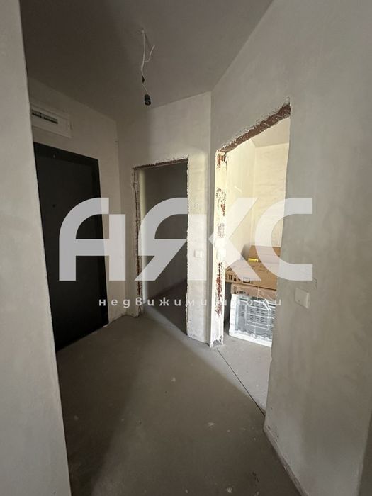 Тристаен апартамент в кв. Малинова Долина с БЪРЗ ДОСТЪП ДО ПЪТНИ ВЪЗЛИ