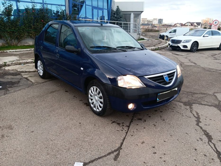 Dacia Logan   =1,6 = aer condiționat =