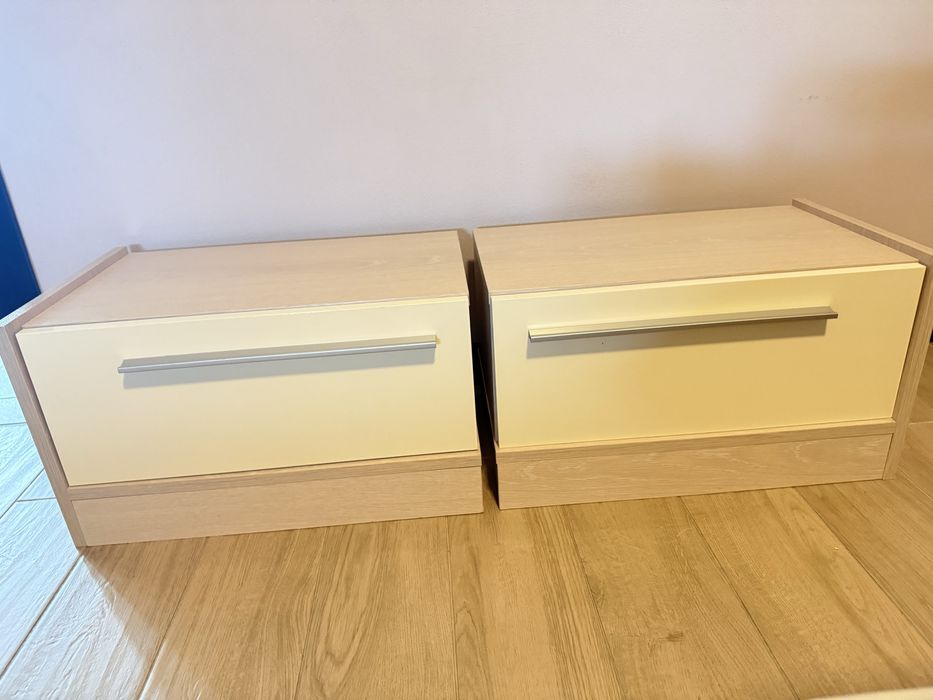 Set 2 noptiere crem cu sertare