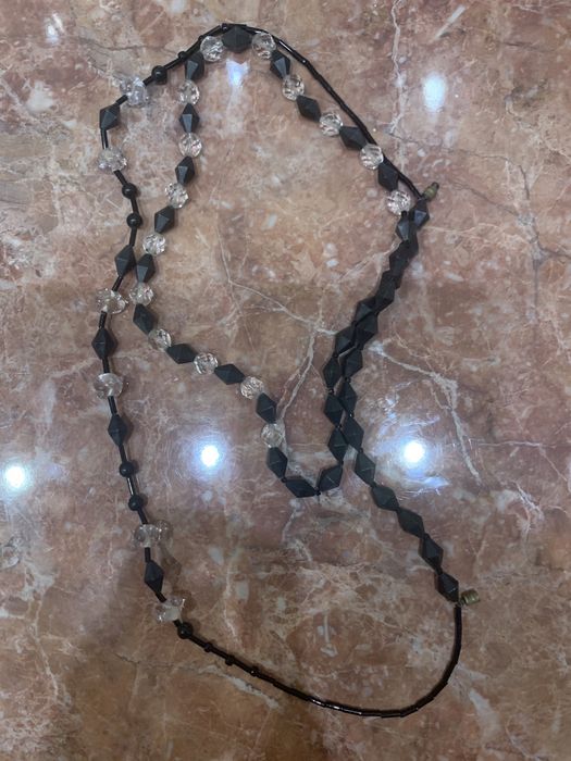 Vând coliere diverse modele