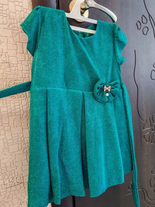 Нарядное платье для девочки