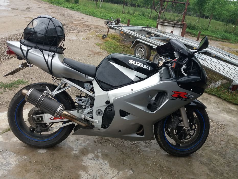 Suzuki Gsxr 600, cu itp și  asigurare valabilă. Funcționează perfect! Rog seriozitate.