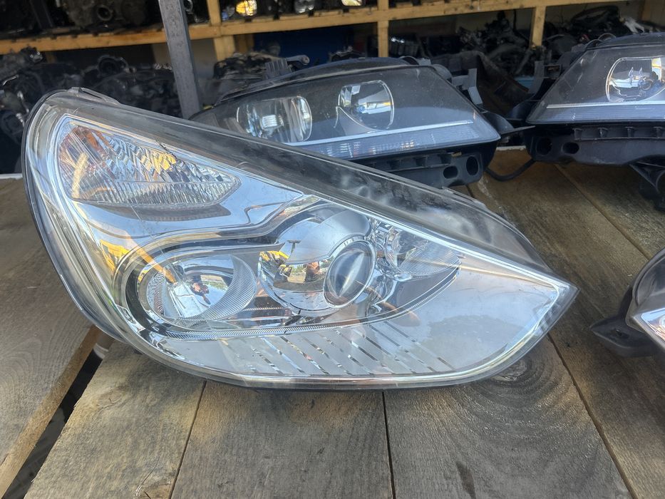 Faruri cu xenon ford s max