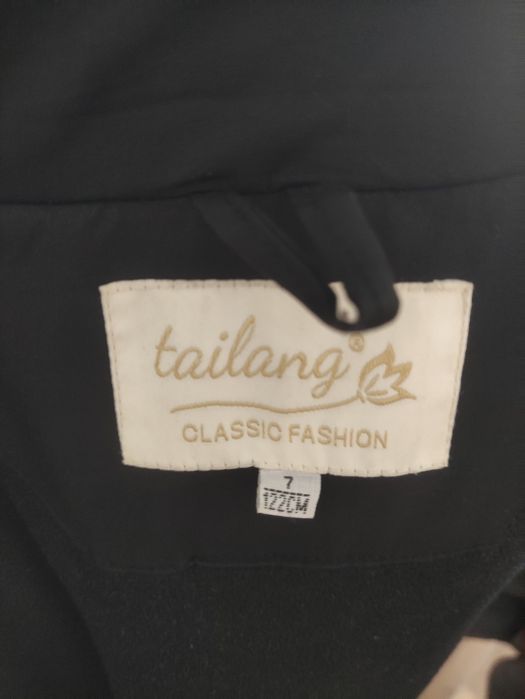 Продам пуховик на девочку