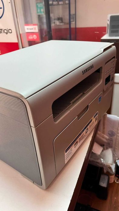 Продам лазерный МФУ Samsung