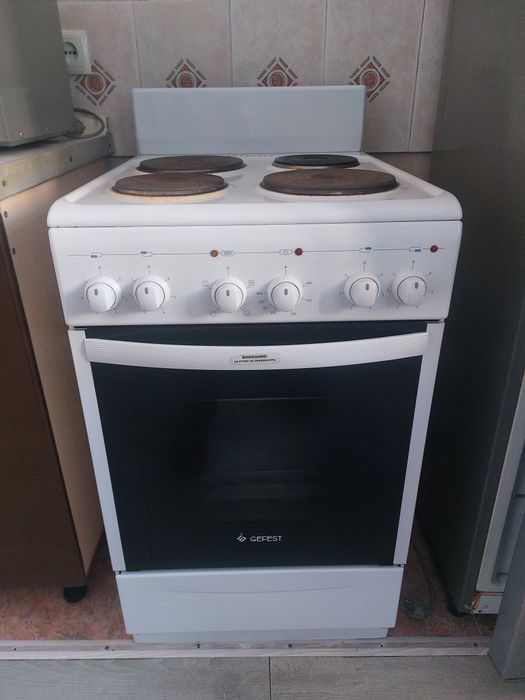 Продам электро плита.