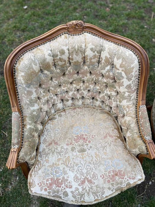 Canapea cu fotolii si masuta Ludovic VI