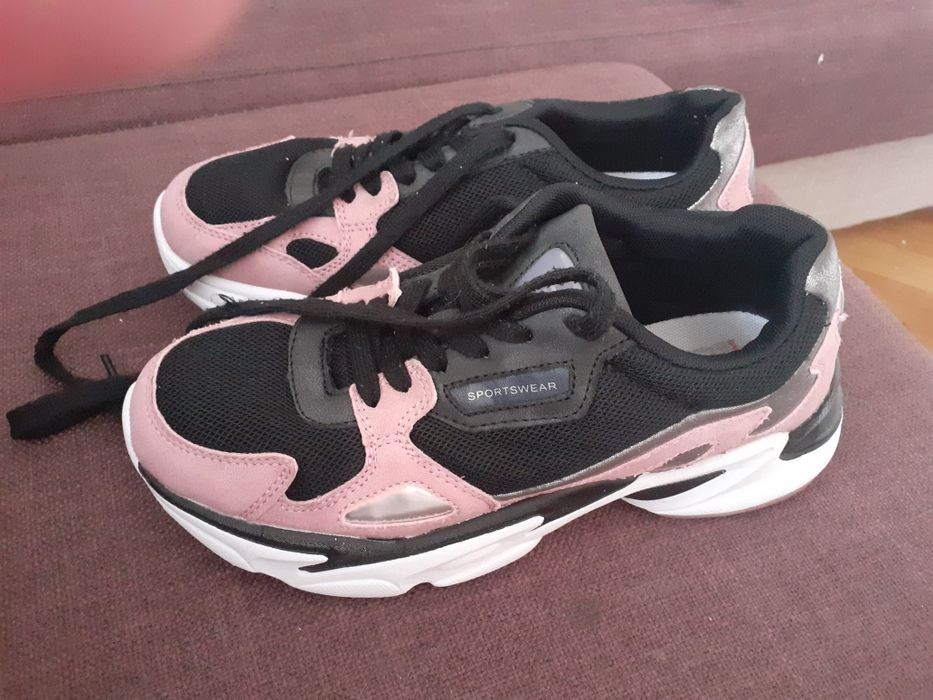 Adidasi dame ,talpa groasa /sportwear/marimea 38