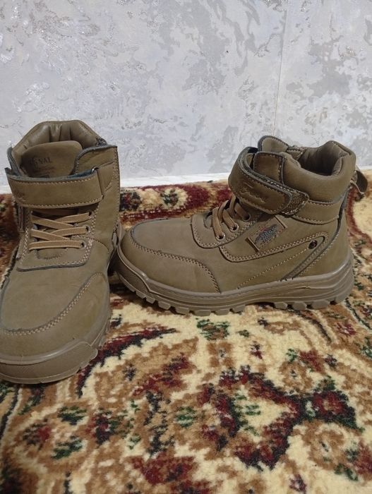 Продам сапоги .  .