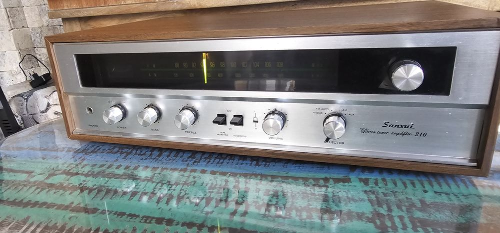 Amplificator receiver sansui 210