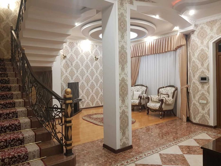 Сдается 3-х уровневый дом на Никитина