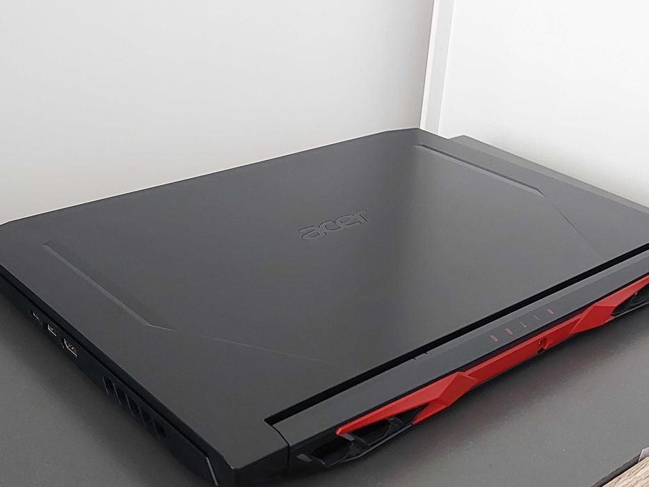 16GB RAM, GTX 1650 Ti 4GB, Core i5-10300H, 15.6" FULL HD 144Hz геймърски лаптоп Acer Nitro 5 AN515