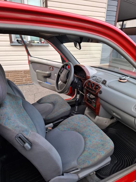 Nissan Micra K11