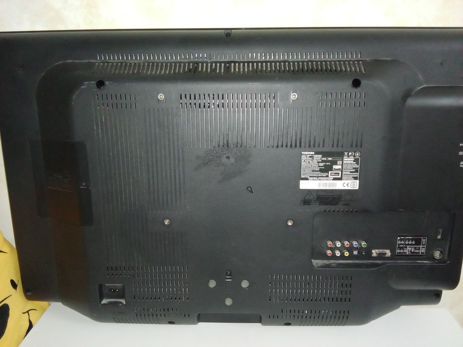 Телевизор TOSHIBA с DVD