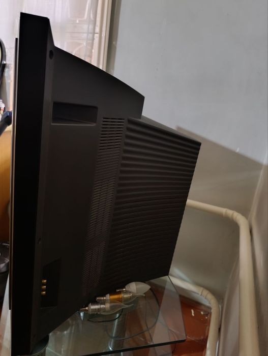 Продаётся телевизор.