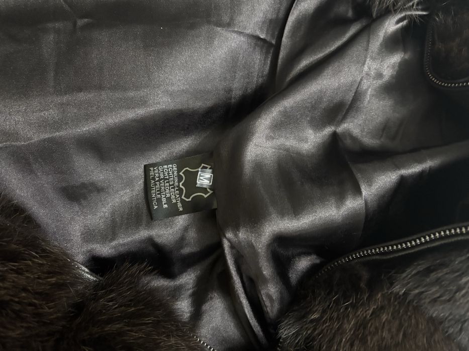 Vesta blana vulpe lunga cu gluga