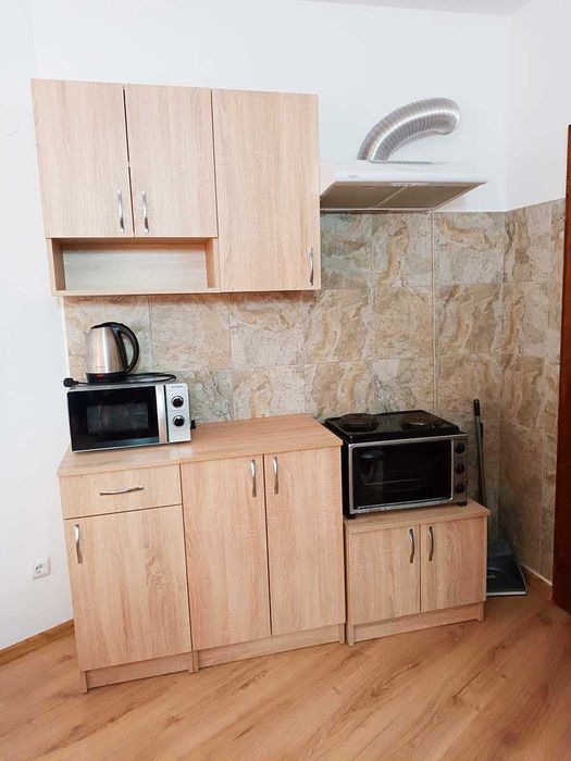 Дава се под наем Едностаен апартамент в к.к. Св.Св. Константин и Елена - 36 кв.м за 306 € - Снимка #2