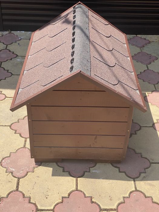 Cusca izolata pentru caini de talie mica