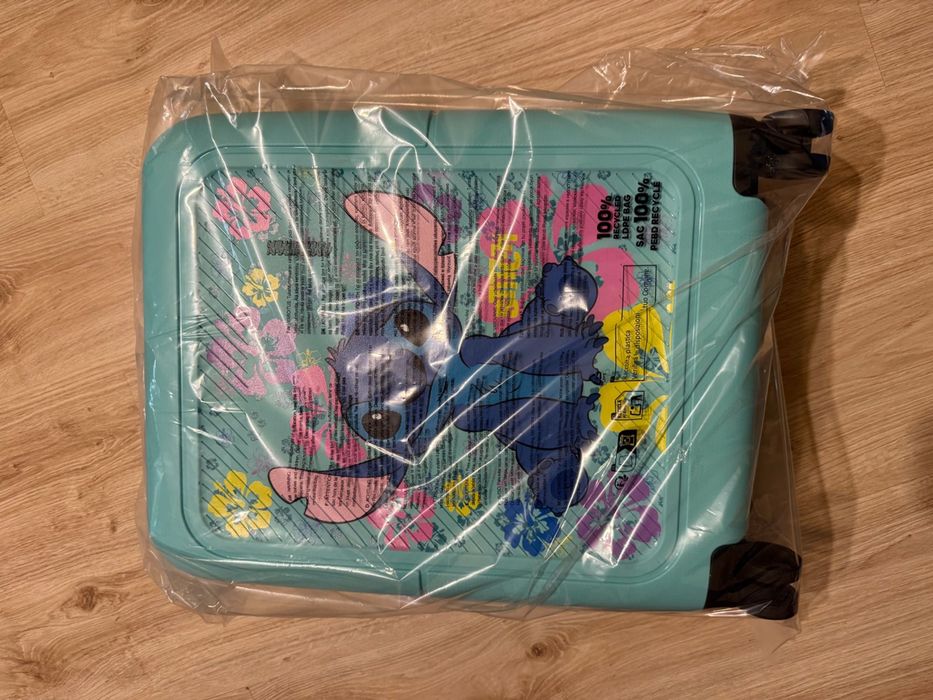 Куфар  American Tourister stitch