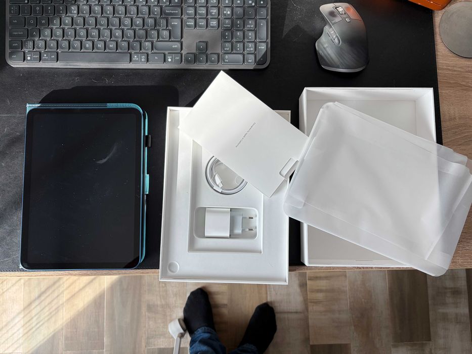 iPad 10th Gen,64Gb,blue,garantie Altex 2026 ,husa cadou