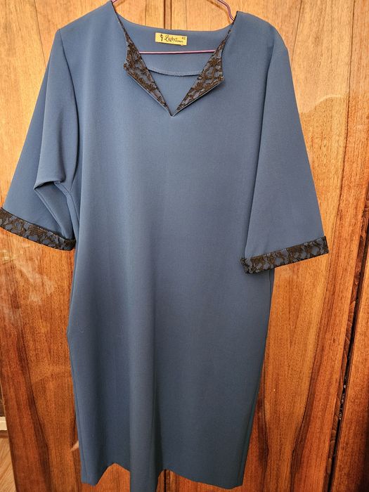 Платье нарядное 50 рр.