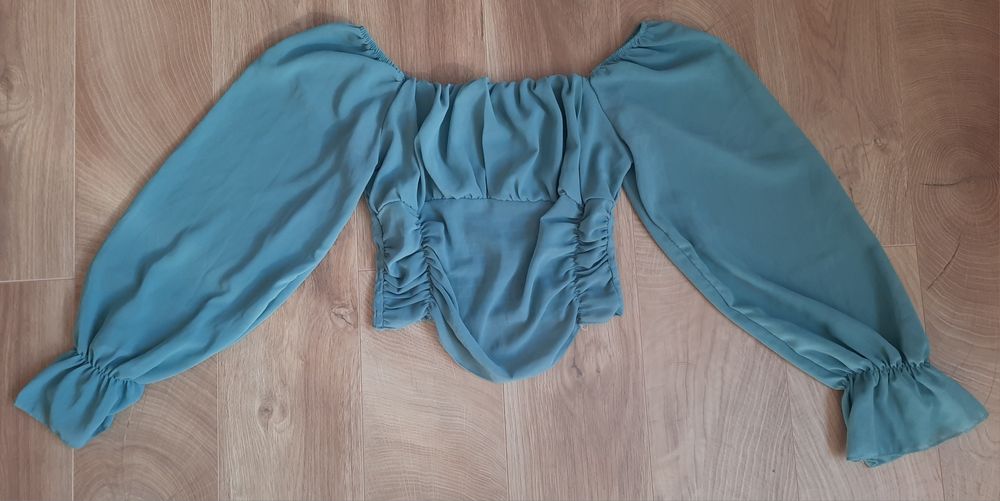 Блузи (различни) с дълъг ръкав- Всички за 15 лв.