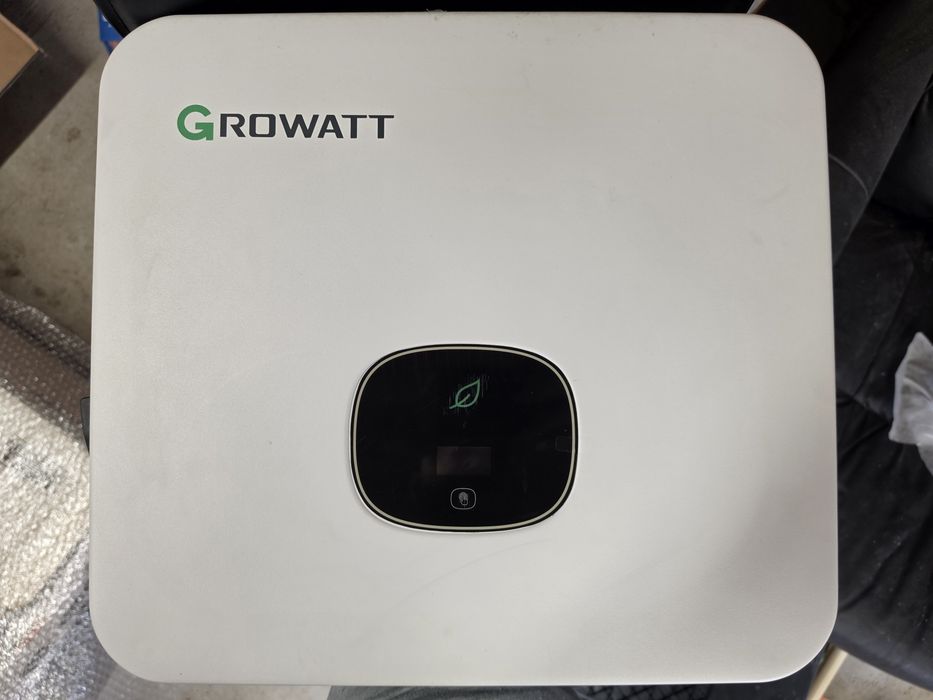Growatt MOD 12KTL3-X – Invertor Fotovoltaic Trifazat 12 kW – Stare Perfectă